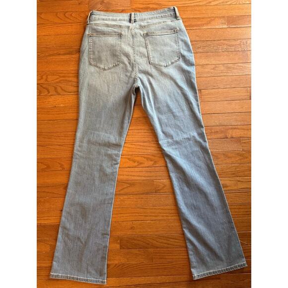 St. Johns Bay midrise Bootcut Jeans Ladies 20 Tall light blue NWT - Picture 7 of 10
